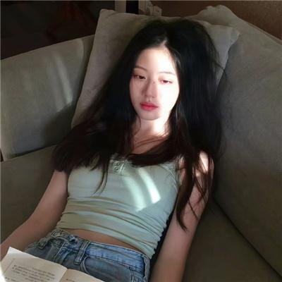 跳舞的红色公交